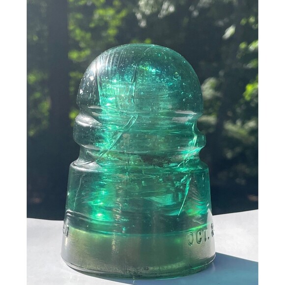 CD 147 Brookfield Green Glass Insulator PATENTED OCT 8TH 1907 Spiral Groove - Picture 8 of 13